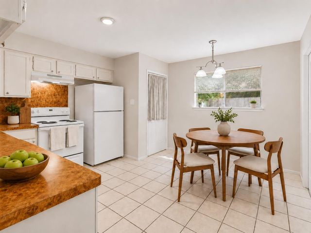 1707 Waterloo TRL A, Austin, TX 78704