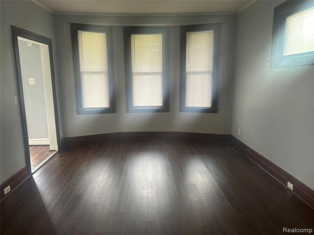 5931 N Mcclellan Street, Detroit, MI 48213