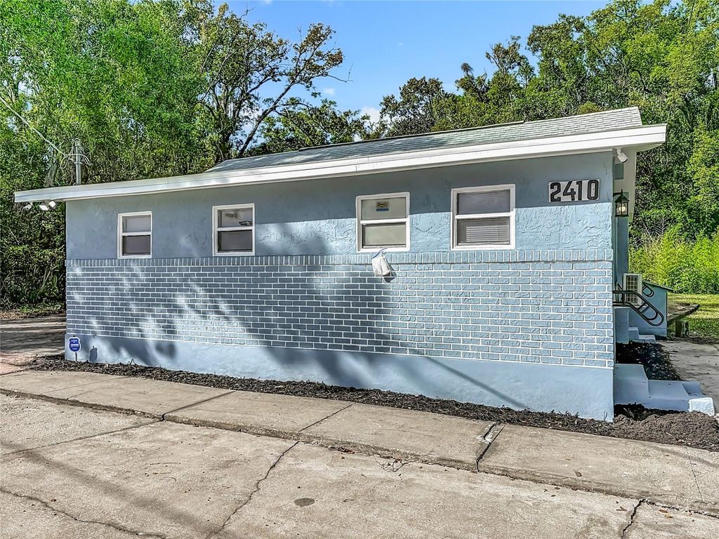 2410 SOUTHWEST ROAD, Sanford, FL 32771