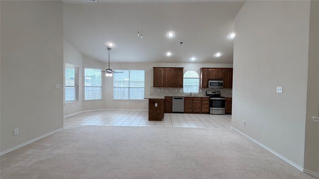 1 Sable Creek Boulevard, Sanger, TX 76266
