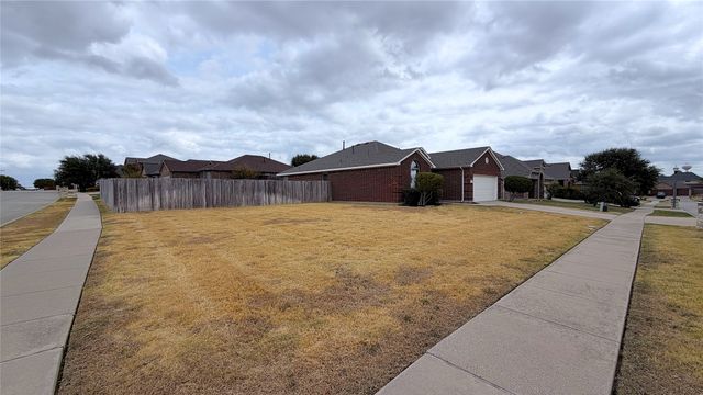 1 Sable Creek Boulevard, Sanger, TX 76266