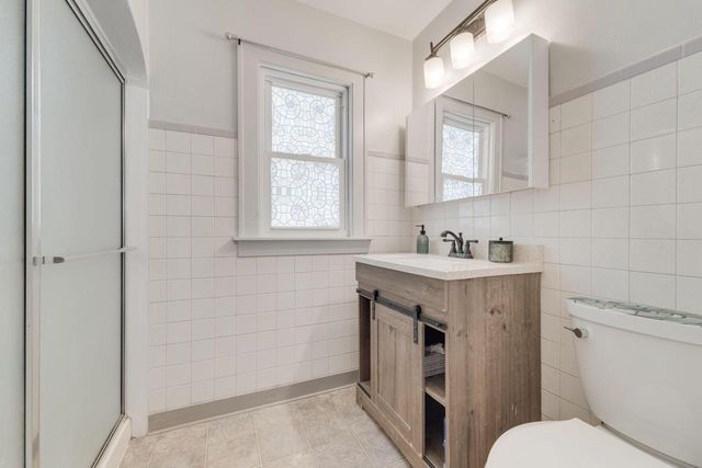 7521 16th AVENUE, Kenosha, WI 53143