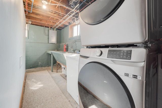 7521 16th AVENUE, Kenosha, WI 53143