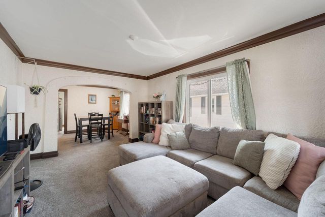 7521 16th AVENUE, Kenosha, WI 53143