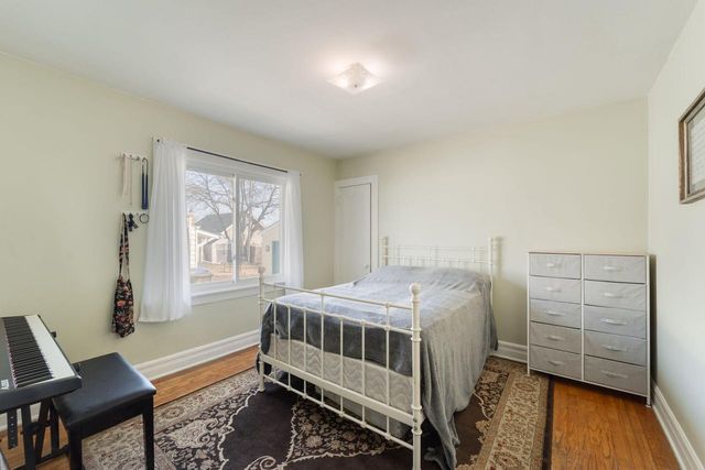 7521 16th AVENUE, Kenosha, WI 53143