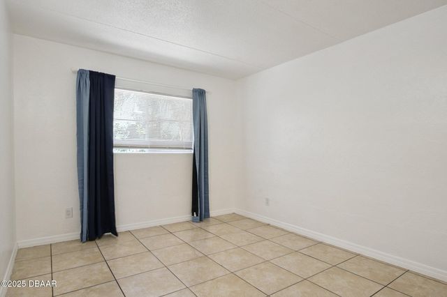 415 N Halifax Ave Apt 109, Daytona Beach, FL 32118
