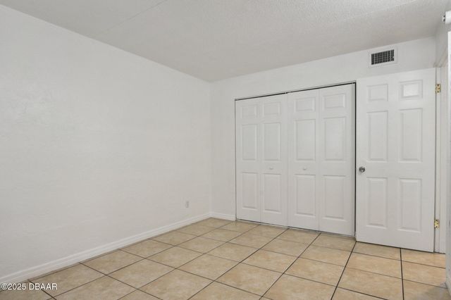 415 N Halifax Ave Apt 109, Daytona Beach, FL 32118