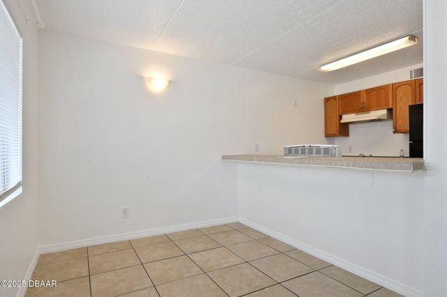 415 N Halifax Ave Apt 109, Daytona Beach, FL 32118