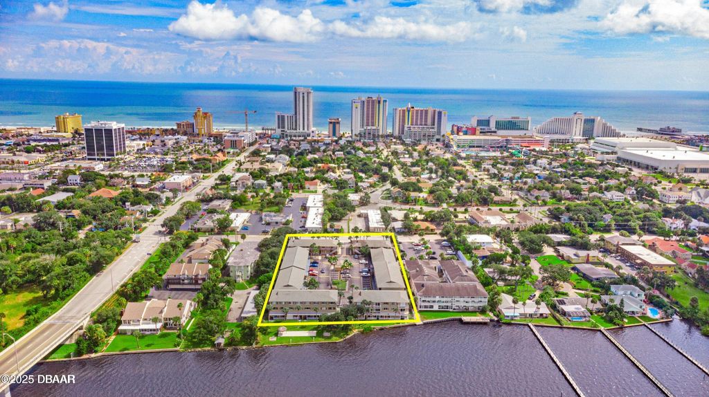 415 N Halifax Ave Apt 109, Daytona Beach, FL 32118