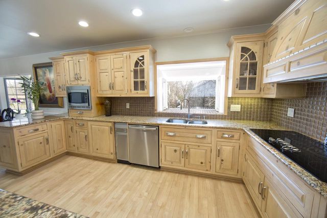 229 Indian Creek COURT, Fox Point, WI 53217