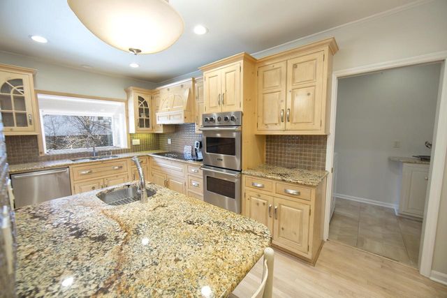 229 Indian Creek COURT, Fox Point, WI 53217