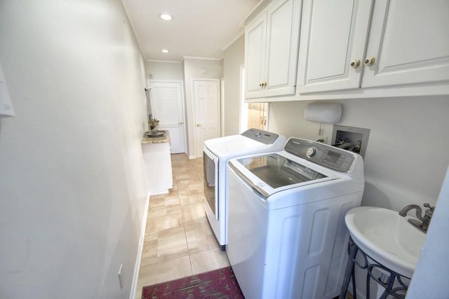 229 Indian Creek COURT, Fox Point, WI 53217