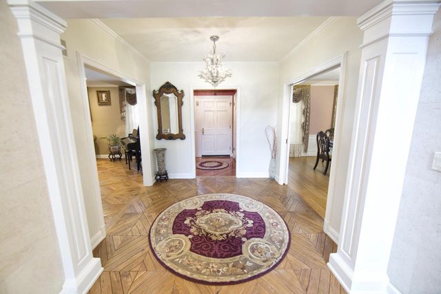 229 Indian Creek COURT, Fox Point, WI 53217