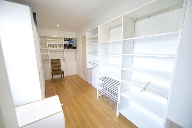 229 Indian Creek COURT, Fox Point, WI 53217