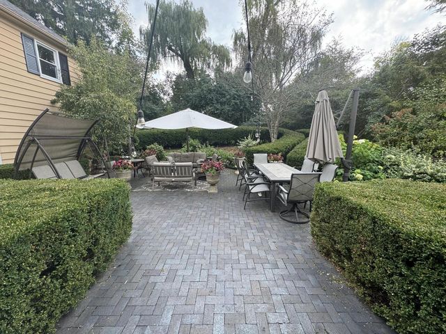 229 Indian Creek COURT, Fox Point, WI 53217