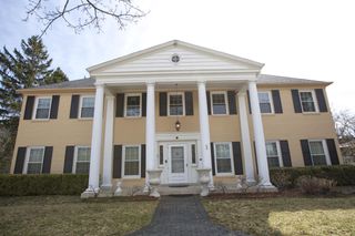 229 Indian Creek COURT, Fox Point, WI 53217