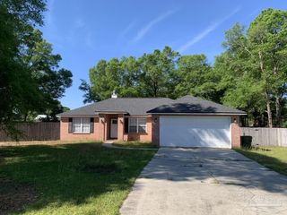 5119 Goshawk Dr, Milton, FL 32570