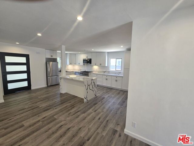 10342 Haskell Avenue, Granada Hills, CA 91344