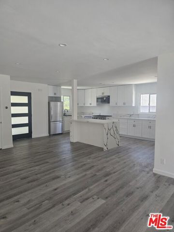 10342 Haskell Avenue, Granada Hills, CA 91344