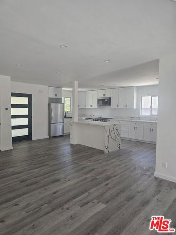 10342 Haskell Avenue, Granada Hills, CA 91344