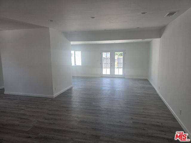 10342 Haskell Avenue, Granada Hills, CA 91344