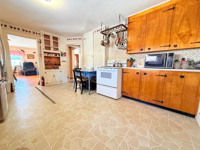 15 Hastings Court, Charlestown, NH 03603