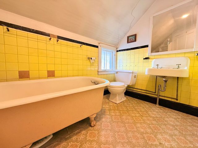 15 Hastings Court, Charlestown, NH 03603