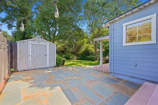 2003 Castro Way, Sacramento, CA 95818
