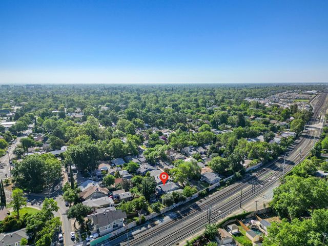 2003 Castro Way, Sacramento, CA 95818