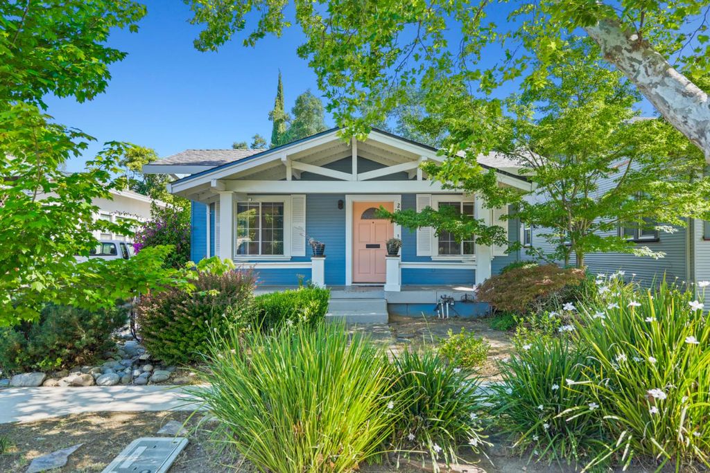 2003 Castro Way, Sacramento, CA 95818