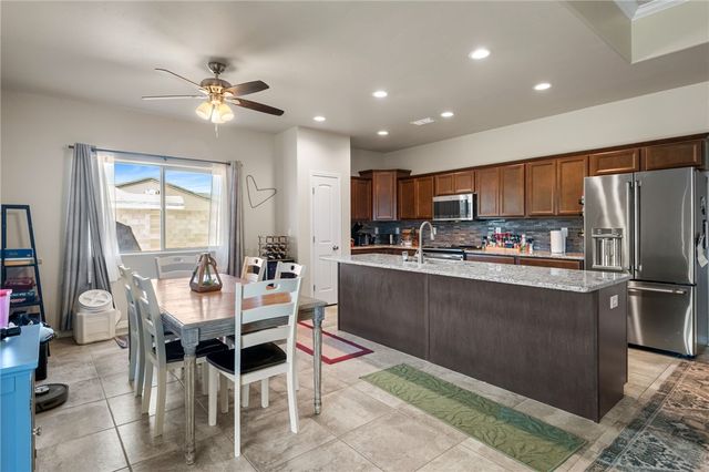 495 S Glen Canyon Road, Golden Valley, AZ 86413