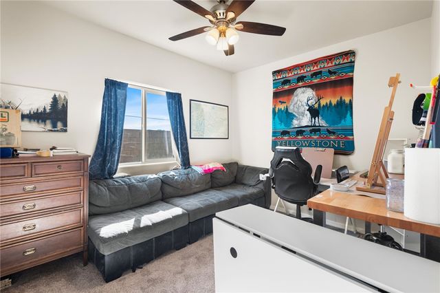 495 S Glen Canyon Road, Golden Valley, AZ 86413