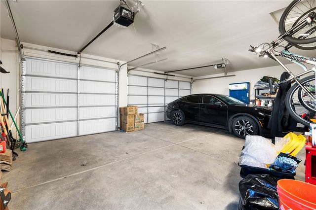 495 S Glen Canyon Road, Golden Valley, AZ 86413