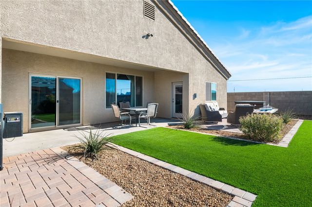 495 S Glen Canyon Road, Golden Valley, AZ 86413