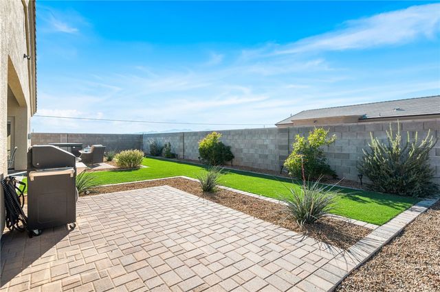 495 S Glen Canyon Road, Golden Valley, AZ 86413