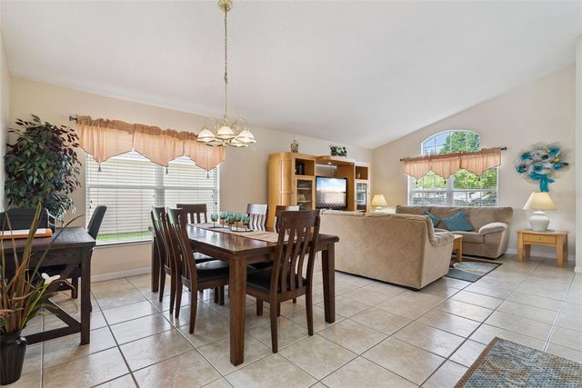 967 LAKE BERKLEY DRIVE, Kissimmee, FL 34746