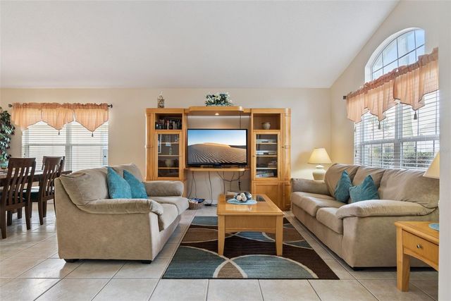 967 LAKE BERKLEY DRIVE, Kissimmee, FL 34746