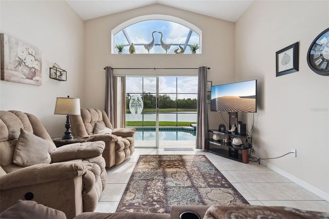 967 LAKE BERKLEY DRIVE, Kissimmee, FL 34746