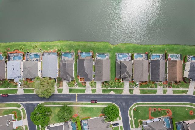 967 LAKE BERKLEY DRIVE, Kissimmee, FL 34746