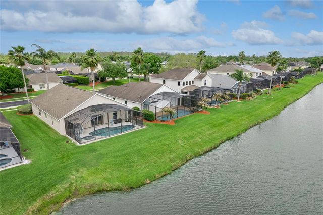 967 LAKE BERKLEY DRIVE, Kissimmee, FL 34746