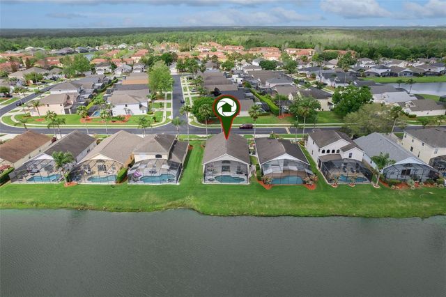 967 LAKE BERKLEY DRIVE, Kissimmee, FL 34746