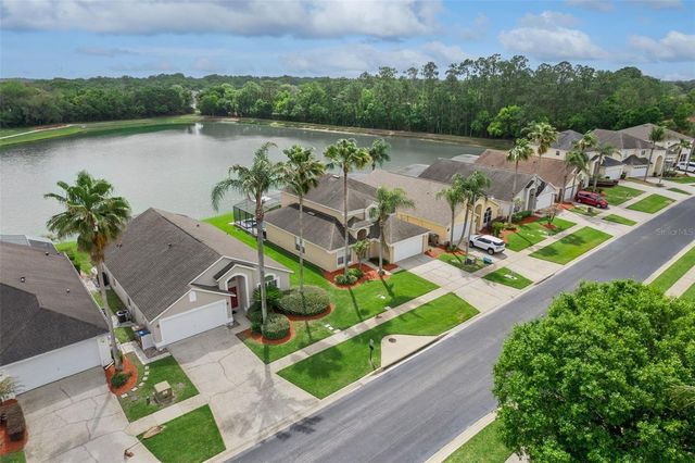 967 LAKE BERKLEY DRIVE, Kissimmee, FL 34746