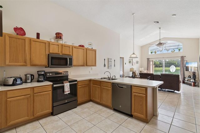 967 LAKE BERKLEY DRIVE, Kissimmee, FL 34746