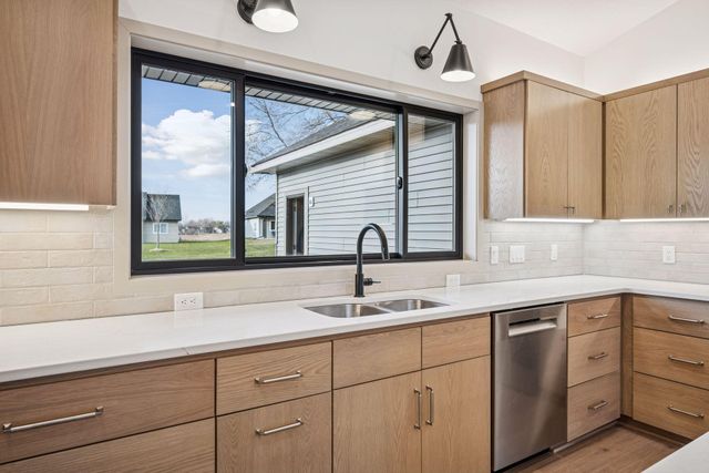 2675 128th Avenue NW, Coon Rapids, MN 55448