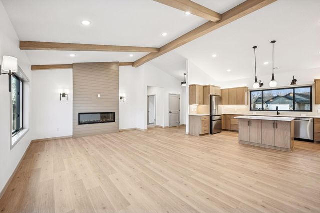 2675 128th Avenue NW, Coon Rapids, MN 55448