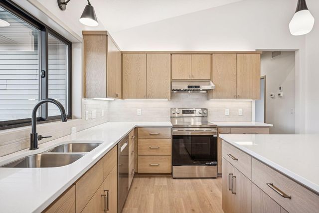 2675 128th Avenue NW, Coon Rapids, MN 55448