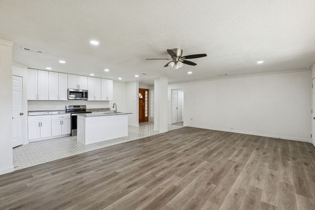 1426 Cape Cod Drive, Dallas, TX 75216