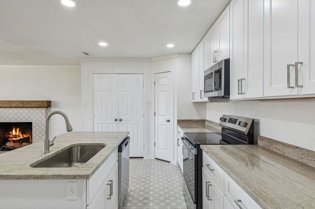 1426 Cape Cod Drive, Dallas, TX 75216