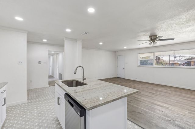 1426 Cape Cod Drive, Dallas, TX 75216