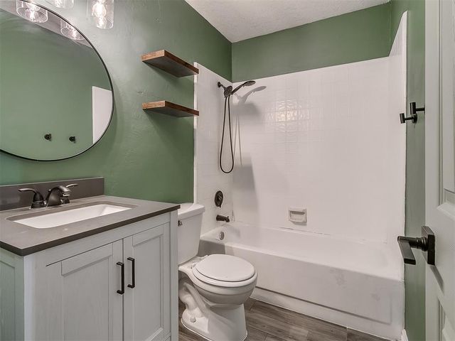513 Beagle Circle, Edmond, OK 73003